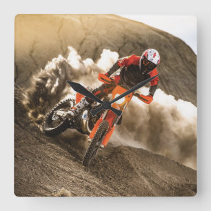 Horloge Carrée pilote de motocross