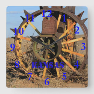 Horloge Carrée Pneu de tracteur antique du Kansas