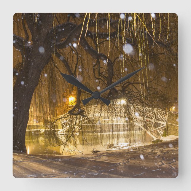Horloge Carrée Pont chinois dans la neige. (Recto)