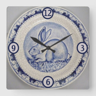 Horloge Carrée Poterie lapin bleu et blanc Chine Dedham Art