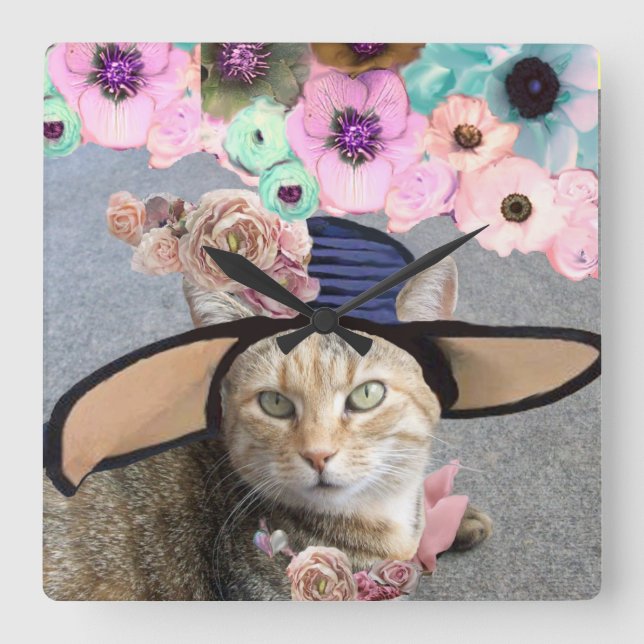 HORLOGE CARRÉE PRINCESS TATUS /ELEGANT CAT, GRAND DIVA CASQUETTE  (Recto)