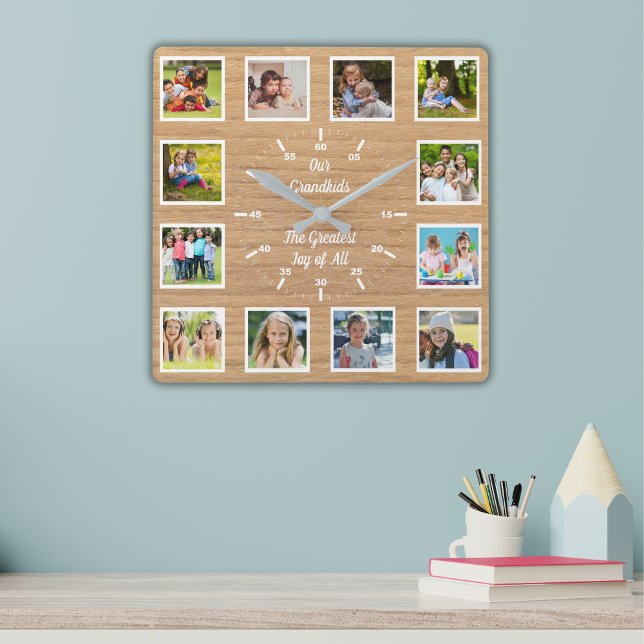 Horloge Carrée Quote from 12 Grandchildren Wooden Photo Collage  (Créateur téléchargé)