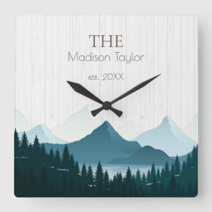 Horloge Carrée Rustic Wood Nom de famille personnalisé