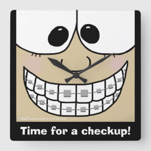 Horloge Carrée Souriez avec des bretelles
