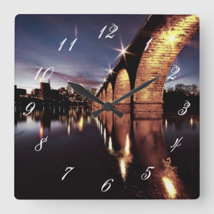 Horloge Carrée Stonearch Skyline