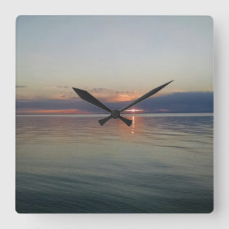 Horloge Carrée Sunset Over the Water Clock