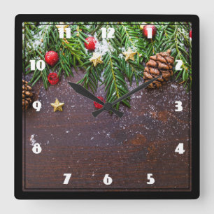Horloge Carrée Table de Noël rustique avec pin et neige