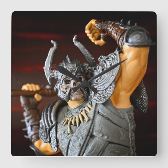 Horloge Carrée Toy Barbarian conçu (Recto)