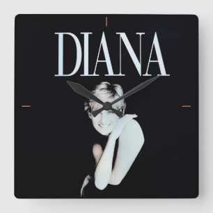 Horloge Carrée Une Vraie Dame.