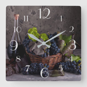 Horloge Carrée Vin et raisins encore en vie