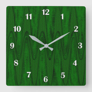Horloge Carrée Visage design vert chasseur avec chiffres blancs