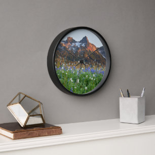 Horloge Chaîne Tatoosh et fleurs sauvages Mt. Rainier