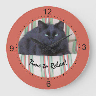 Horloge - Chat noir sur coussins