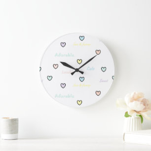 Horloge de chambre de bébé avec petits cœurs paste
