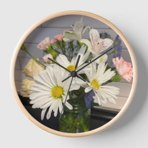 Horloge de la paroi des fleurs de printemps
