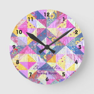 Horloge de la surface composée en Patchwork coloré