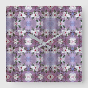 Horloge en fleurs blanches