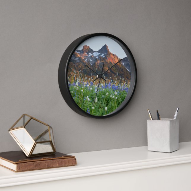 Horloge Gamme de tatouages et Fleurs sauvages | Mt. Rainie (Bureau)