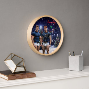Horloge Les sapins de Noël lumineux de SlipperyJoe deux mu