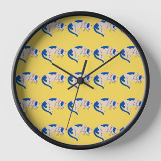 Horloge Motif animal coloré sur Arrière - plan jaune