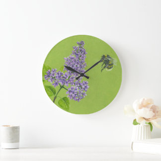 Horloge murale avec lilas et bourdon
