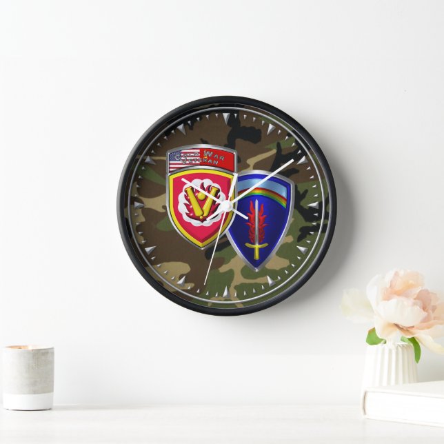 Horloge murale de la 59e brigade d'artillerie (Maison)