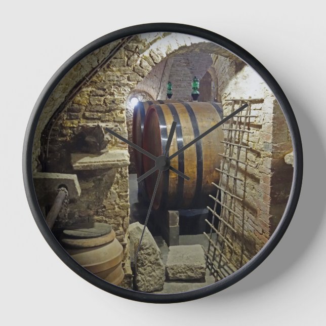 Horloge murale de la cave à vin (Recto)