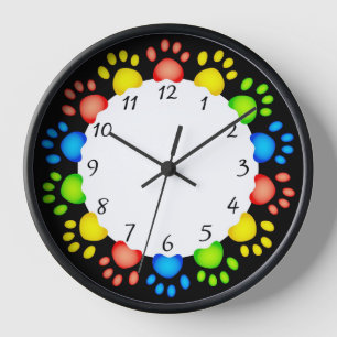 Horloge murale des pattes de chien