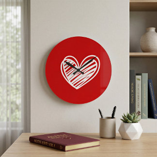 Horloge murale élégante à cœur rouge
