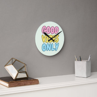 Horloge murale en acrylique Good Vibes Only