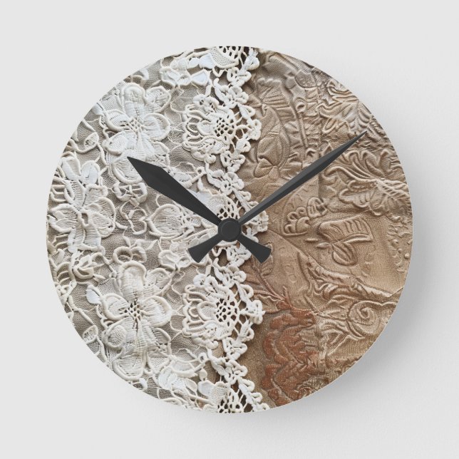 Horloge murale en cuir et dentelle (Recto)