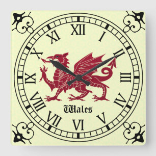 Horloge murale médiévale de dragon de Gallois -