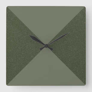 Horloge murale verte mousse diagonale partagée