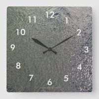 Horloge murale vitreuse de l'eau avec des nombres