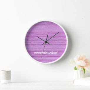 Horloge Nom personnalisé rayures roses textiles