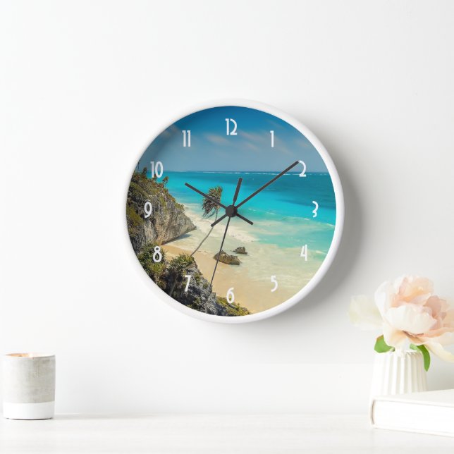 Horloge Plage tropicale aux palmiers balayés par le vent (Maison)