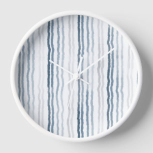 Horloge Rayures fines aquarelles, bleu ardoise, gris, blan
