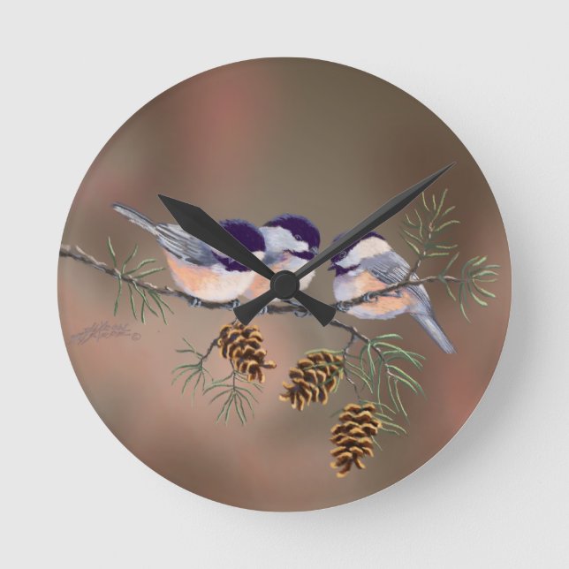 Horloge Ronde 3 CHICKADEES et CÔNES de PIN par SHARON SHARPE (Recto)