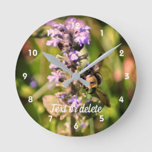 Horloge Ronde Abeille Bourdon Sur Fleur Violette Personnalisée