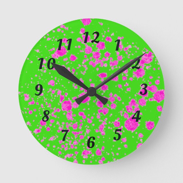 Horloge Ronde Abstract Neon Green and Purple Retro Wall Clock (Recto)