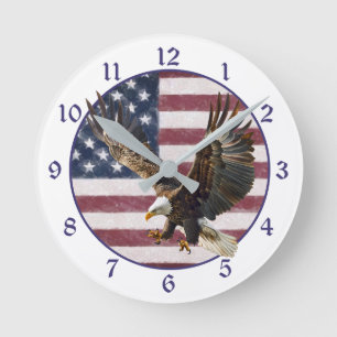 Horloge Ronde Aigle Atterrissant Drapeau en Détresse