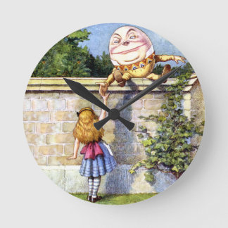 Horloge Ronde Alice et Humpty Dumpty au pays des merveilles