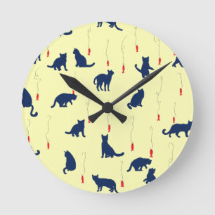 Horloge Ronde Blue cute kittens and red fishes