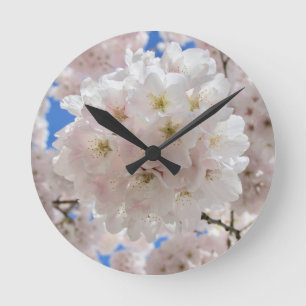 Horloge Ronde Boules De Fleur Rose.