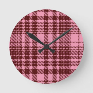 Horloge Ronde Bourgogne et motif tartan à carreaux rose