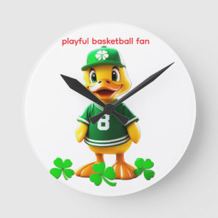 Horloge Ronde Canard Jaune Mignon en Maillot des Celtics – Unrea