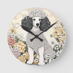Horloge Ronde Caniche dans des fleurs fantaisistes