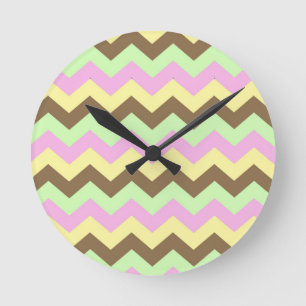 Horloge Ronde Cartouche zigzie (verte, rose, jaune et marron)