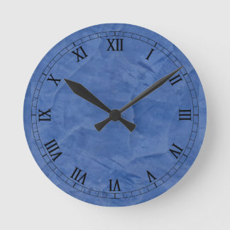 Horloge Ronde Chiffres romains en faux fini bleu moyen
