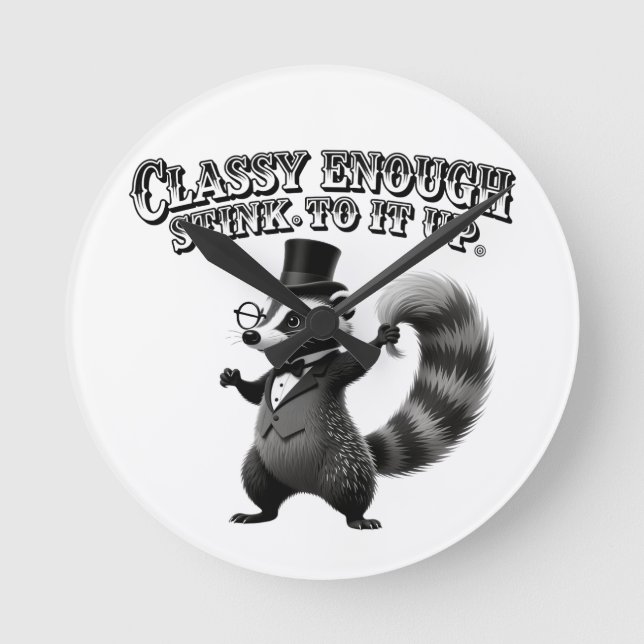 Horloge Ronde Classy Skunk in Top Hat Funny Black and White (Recto)